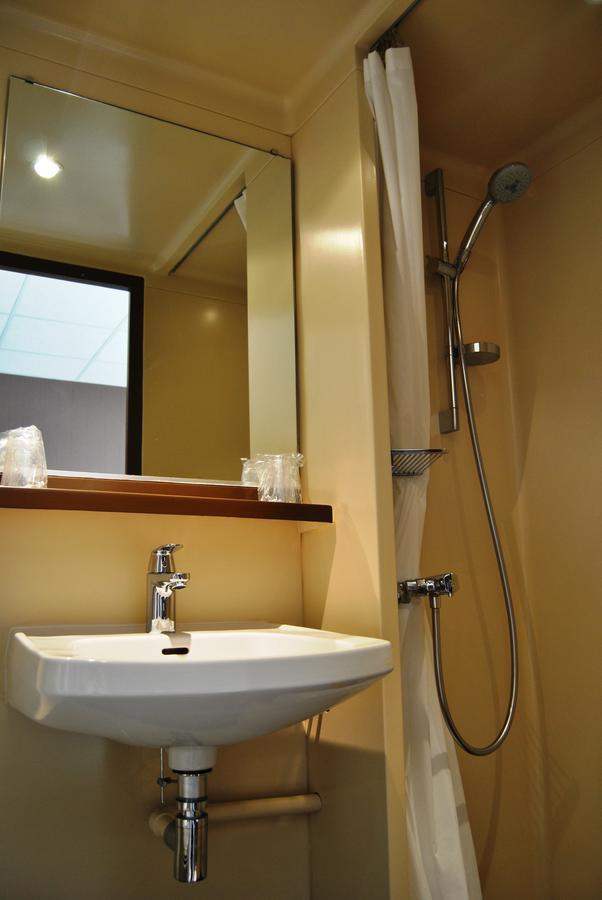 Hotel Cap Vert En Aveyron 생 아프리크 외부 사진
